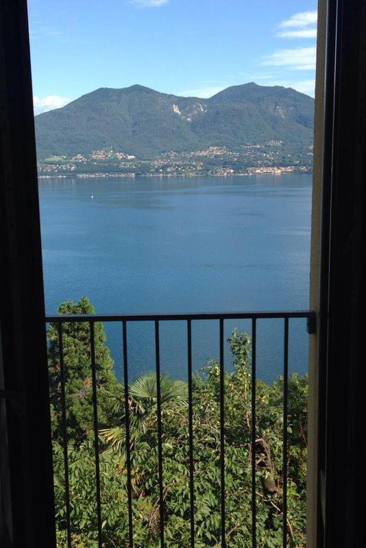 Apartamento Residenza Le Camelie Oggebio Exterior foto